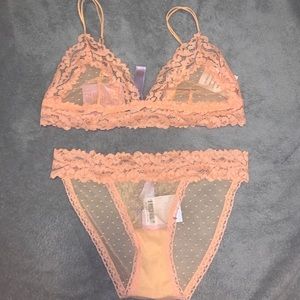 Savage x Fenty Lingerie Set (NWT)
